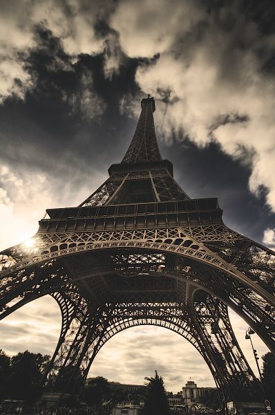 The Eiffel Tower (vertical)