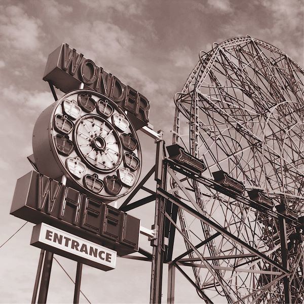 Wonder Wheel