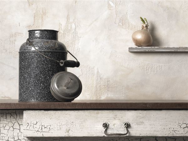 Jug with Onion